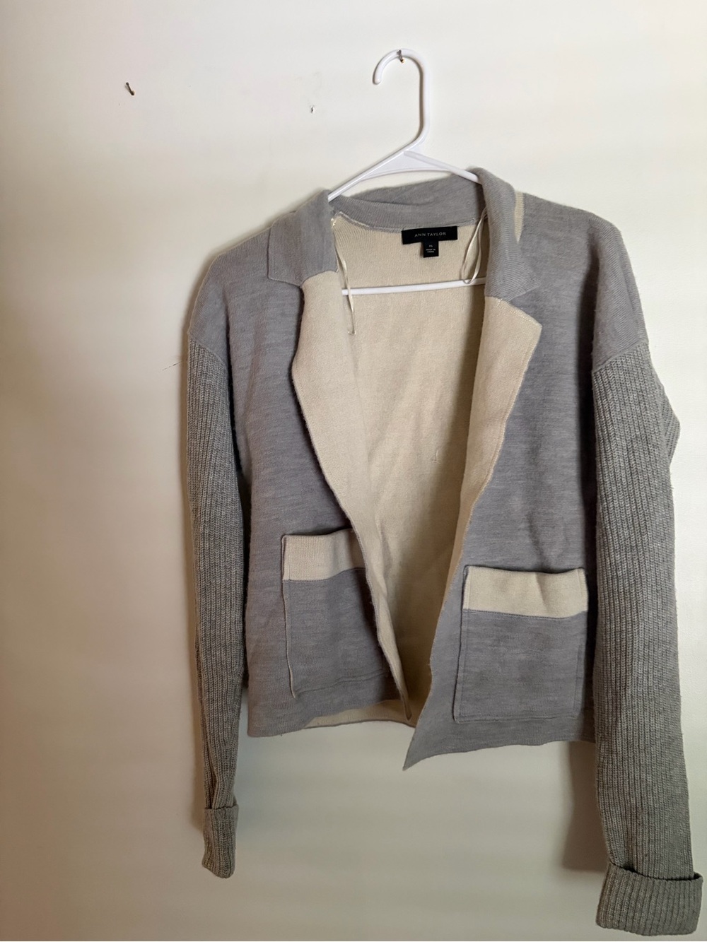 Ann Taylor Two-Tone Open-Front Knit Blazer Jacket - Gray & Cream